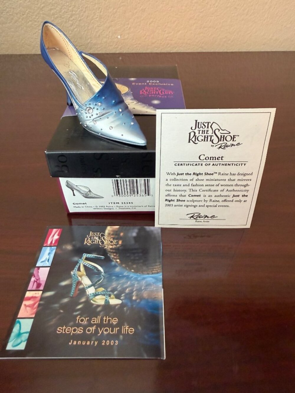 2003 Just the Right Shoe by Raine “Comet” Event Exclusive Mini Shoe Fig NEW - Picture 3 of 14